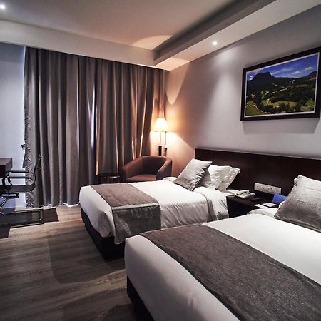 Meritin Hotel Kuching Room photo