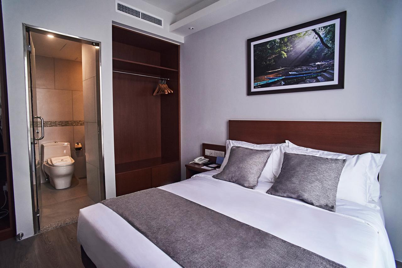 Meritin Hotel Kuching Room photo